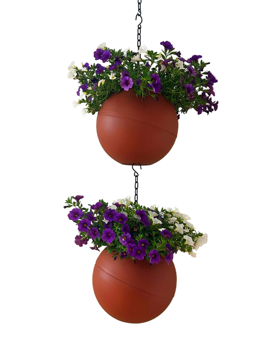 Warme Globee Terracotta plantenpot met rustiek aardewerkdesign voor binnen en buiten
