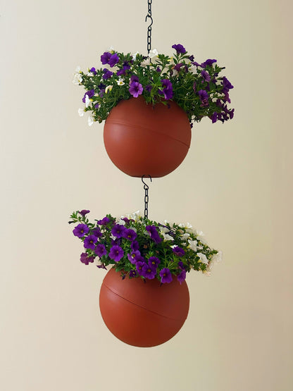 Warme Globee Terracotta plantenpot met rustiek aardewerkdesign voor binnen en buiten